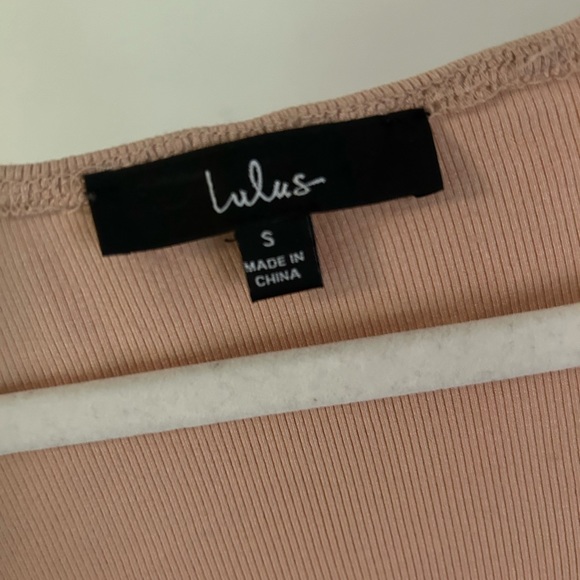 Lulu’s Beige ribbed bustier short sleeved top - Picture 3 of 3